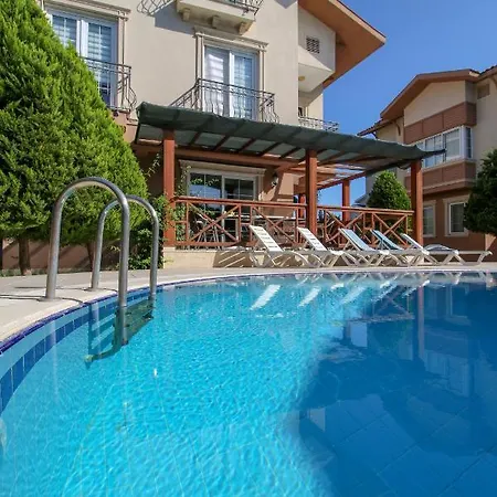 Pool Belek